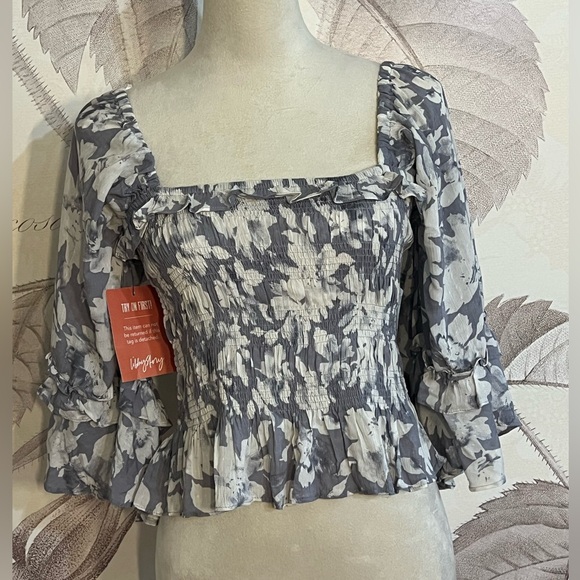 Mustard Seed LILITH SQUARE NECK Gray and Cream Smocked Ruffled Blouse NWT Sz Lg - Picture 1 of 9